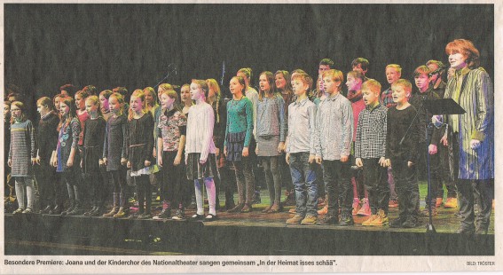 Auch ein besonderes Ereignis für mich: Der Kinderchor des Mannheimer Nationaltheaters singt mit mir im Februar 2015 IN DER HEIMAT ISSES SCHÄÄ -  arg schää wars!